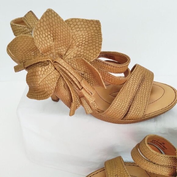 Born Crown Brown Snakeskin Leather Huge Flower Open Toe Sling Back Sandals Sz7 - Picture 8 of 8